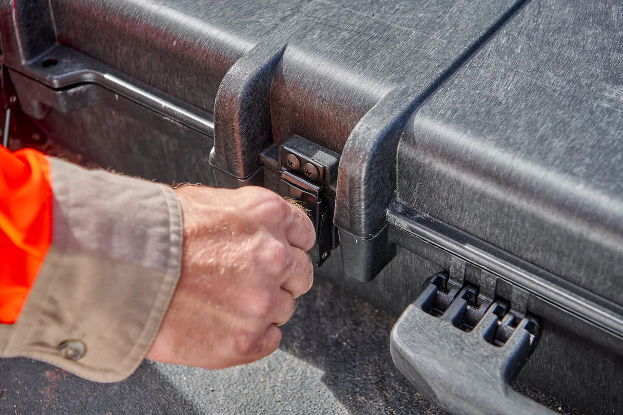 Black Friday Hail Light Case Combo